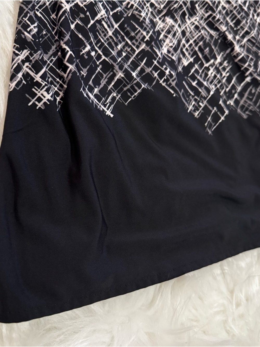 BCBGMAXAZRIA Black & White Abstract Wrap Dress XS NWOT Long Sleeve - Picture 11 of 13